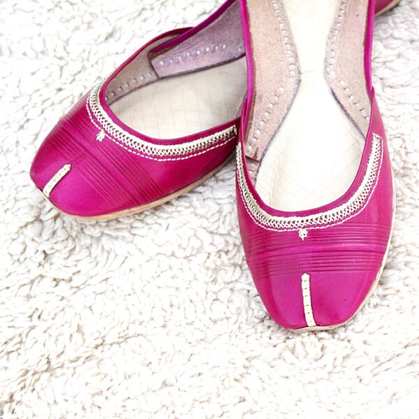 LK-006-Ladies-khussa-traditional-for-women-stitched-mojari-footwear-sandals-shoes-girls-fashion-culture-hand-made-stitched-online-sale-pakistan-pezaarpk-pezaar-heels-flats (1