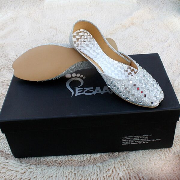 LK-011-Ladies-khussa-traditional-for-women-stitched-mojari-footwear-sandals-shoes-girls-fashion-culture-hand-made-stitched-online-sale-pakistan-pezaarpk-pezaar-heels-flats (1 (4)